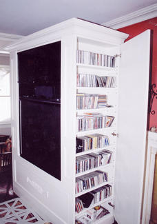 TV Cabinet (Detail: Media Storage)