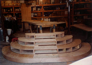 Custom Round Staircase (construction)